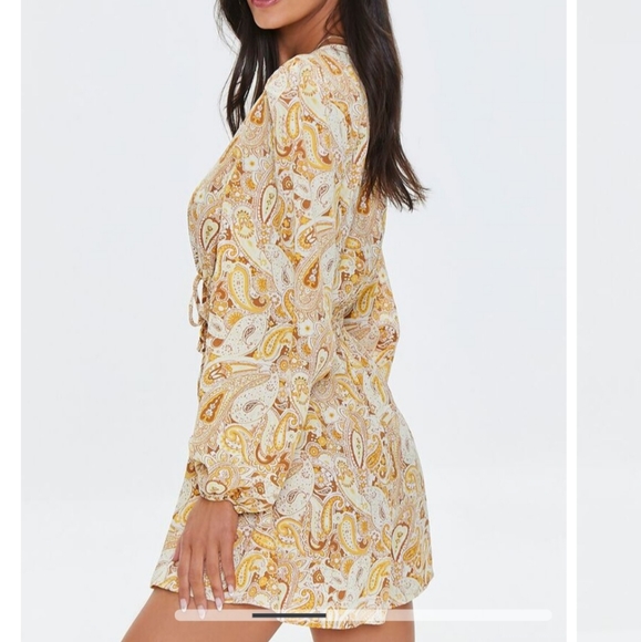 New Paisley Print Cut Out Romper Shorts Sexy Yellow White Boho - Picture 3 of 5
